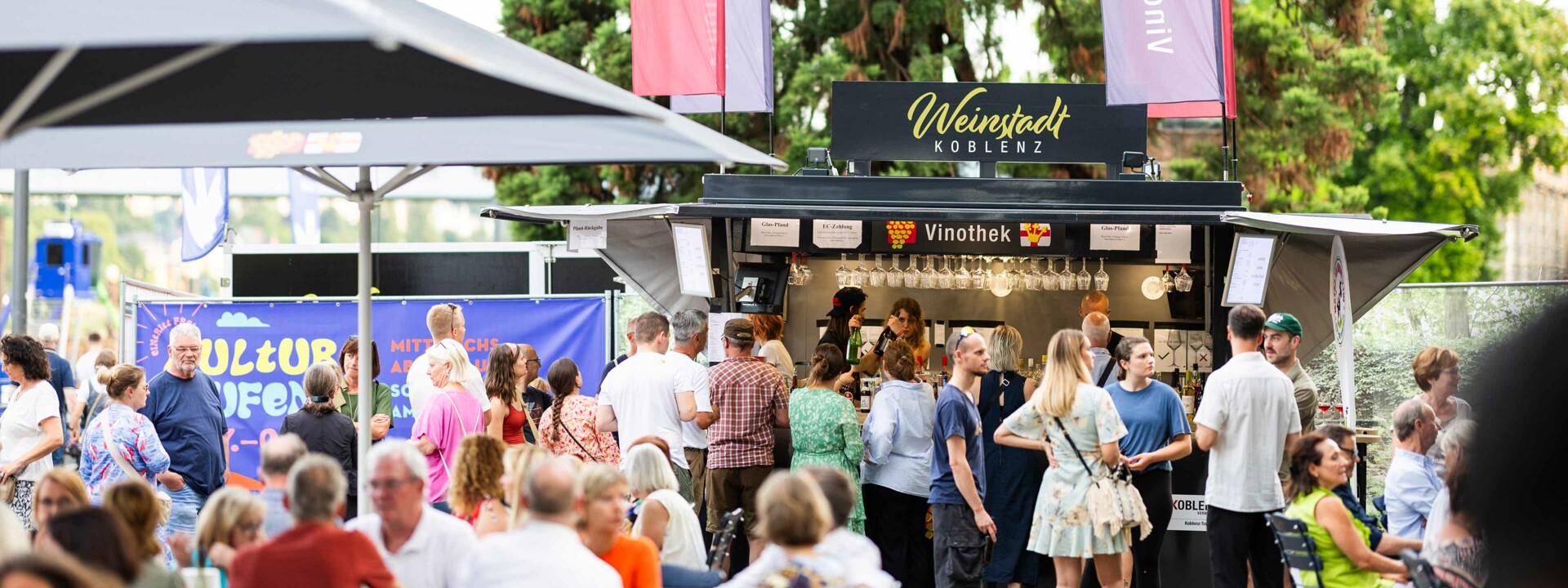 Ufer-Bar op de kasteeltrappen  © Koblenz-Touristik GmbH, Kai Myller