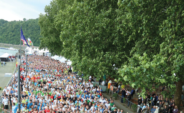 Münz Firmenlauf 2019 entlang des Peter-Altmeier-Ufers © Godehard Juraschek